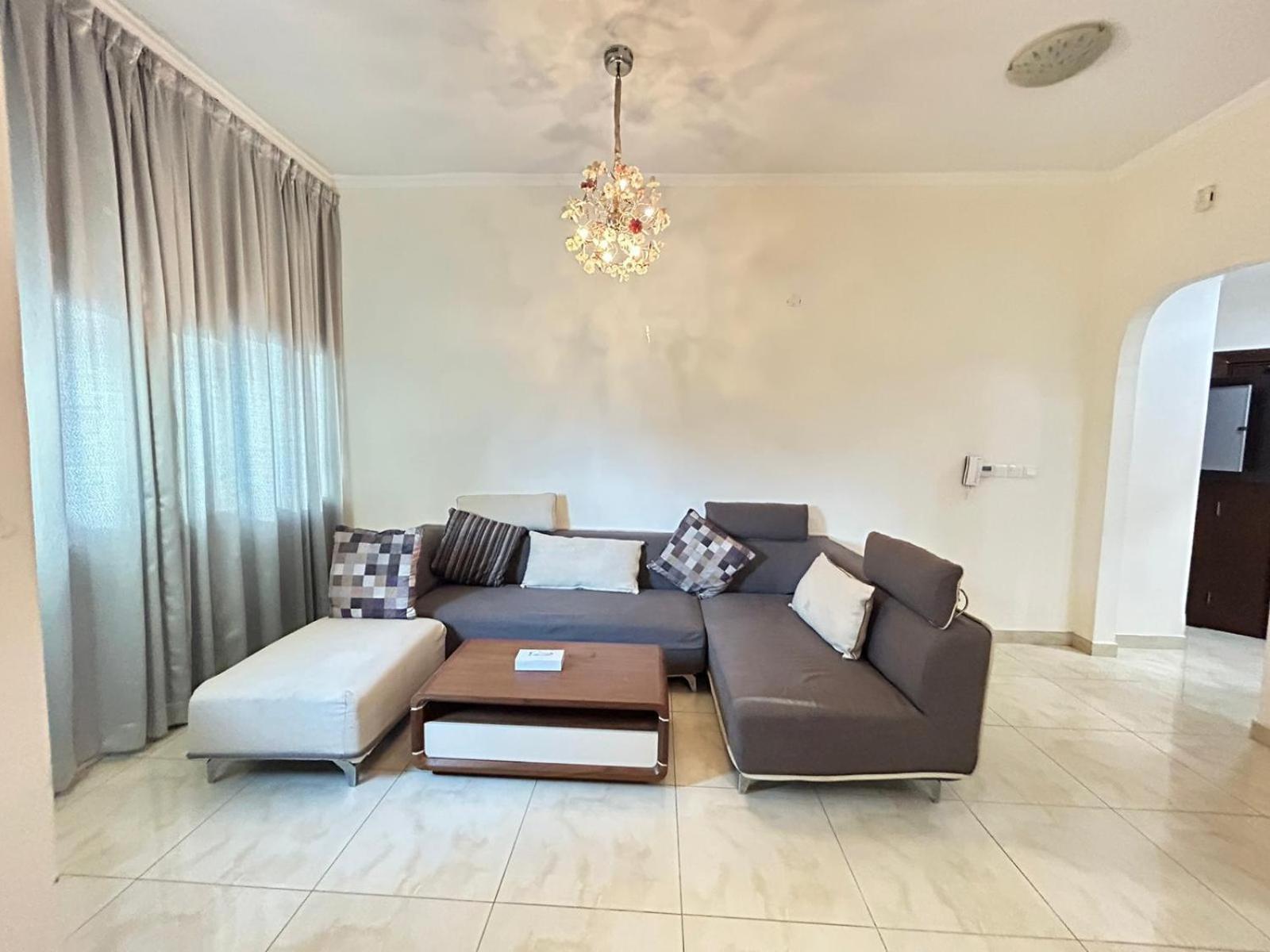 Al Hayat Suites Apartment Manama Eksteriør billede