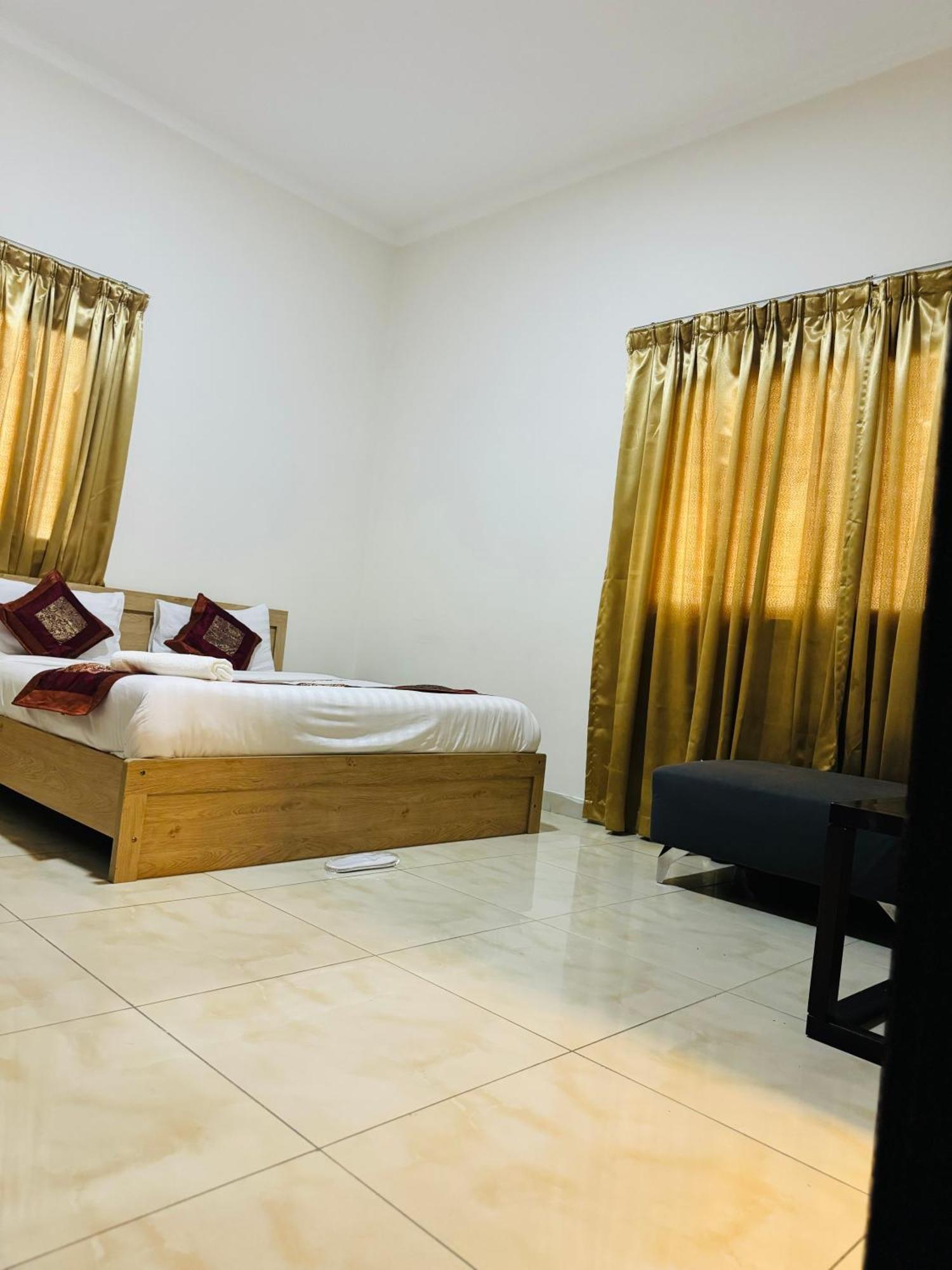 Al Hayat Suites Apartment Manama Eksteriør billede