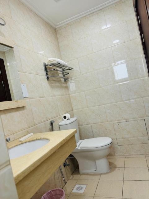 Al Hayat Suites Apartment Manama Eksteriør billede