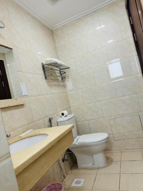 Al Hayat Suites Apartment Manama Eksteriør billede